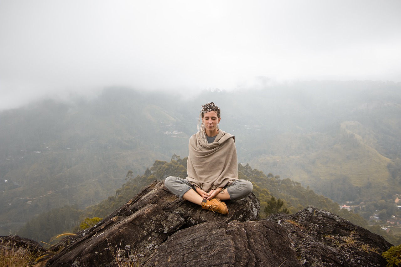 en qué consiste la meditación trascendental